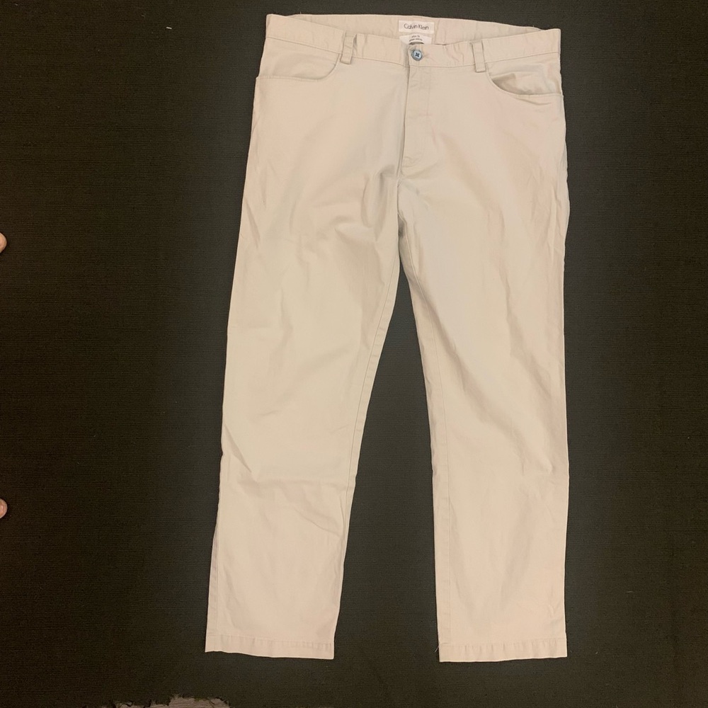 CALVIN KLEIN Slim Fit Cotton Blend Lt Wt Cream Colored Jeans